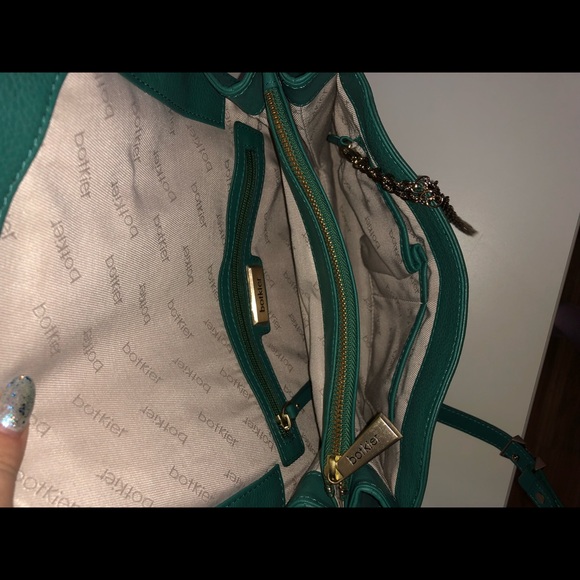 Purse - Picture 3 of 3